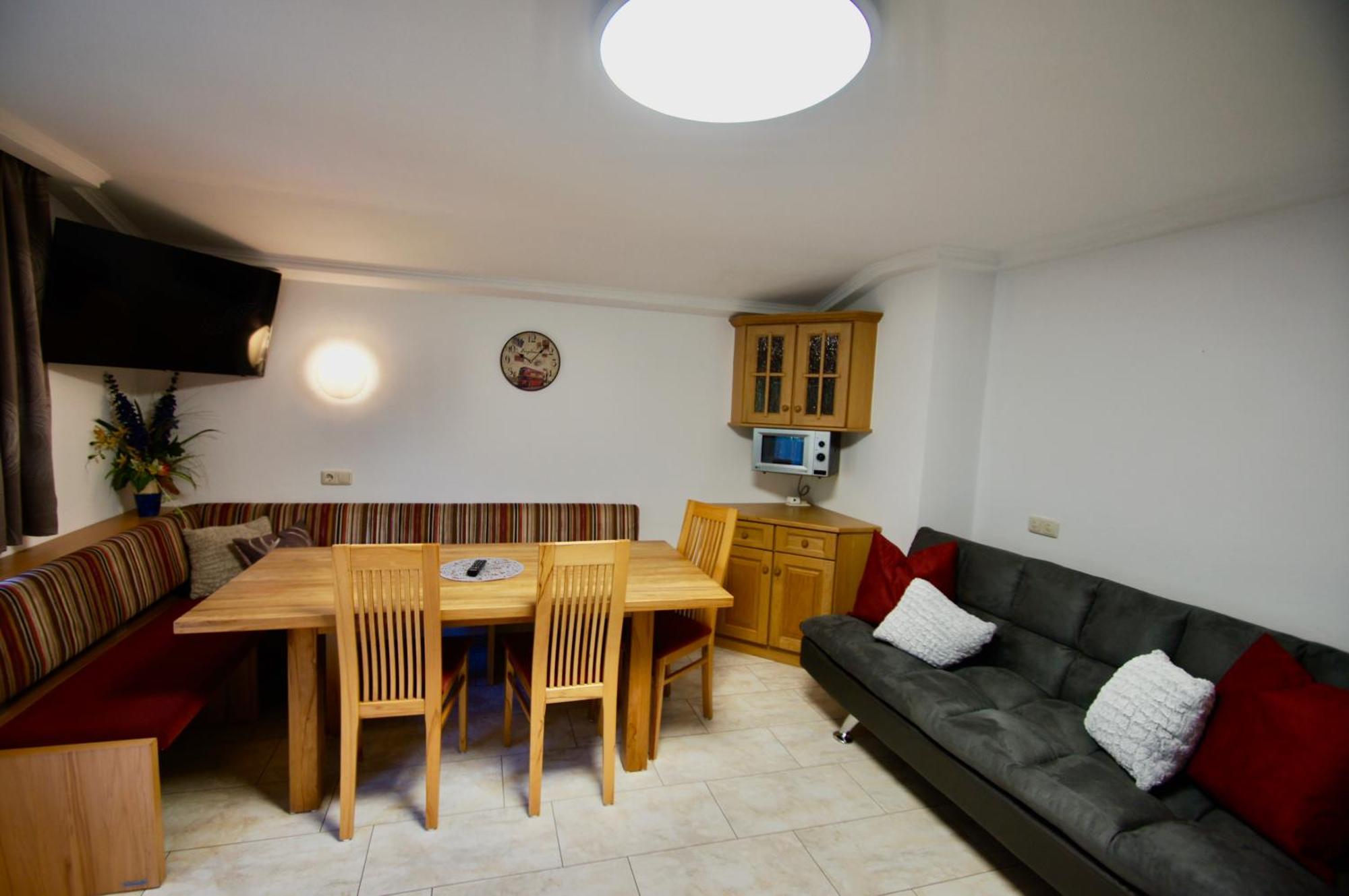Gaestehaus Aigner Σάαλμπαχ-Χίντεργκλεμ Εξωτερικό φωτογραφία